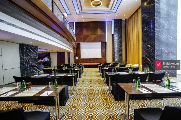 hotel interior in janakpuri